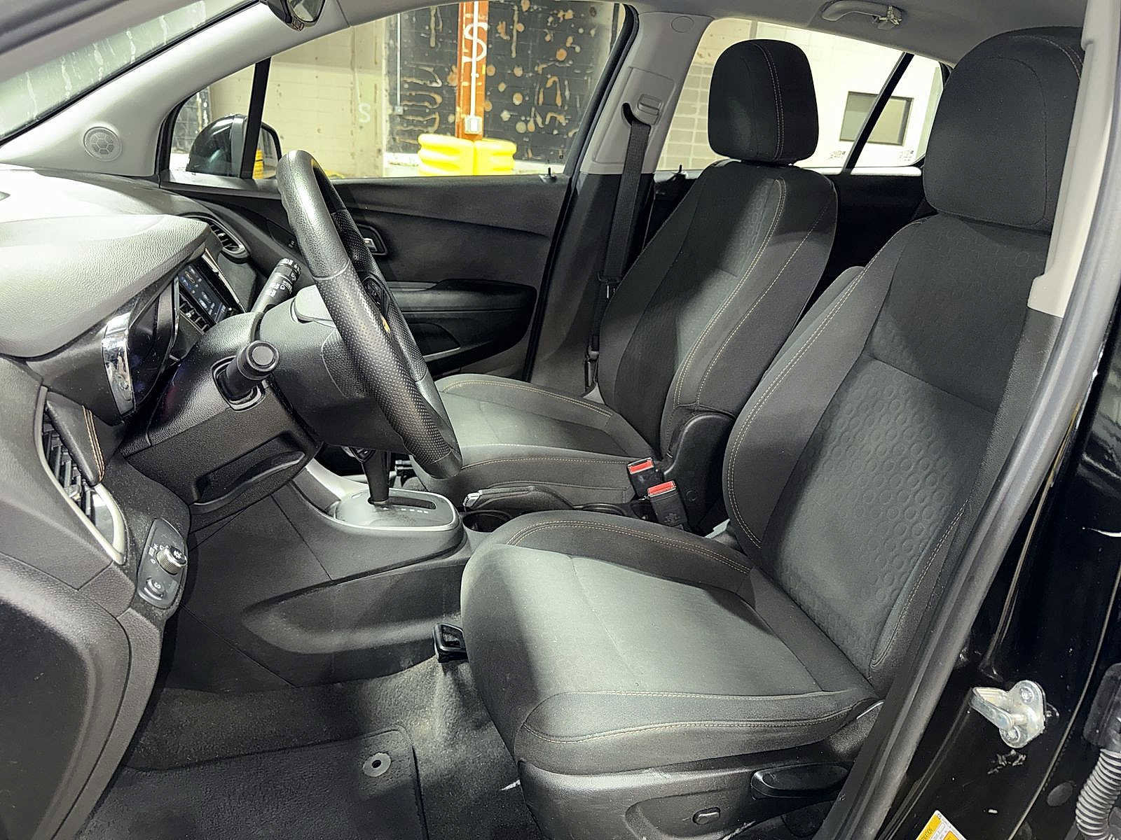 Used 2019 Chevrolet Trax LS image 15