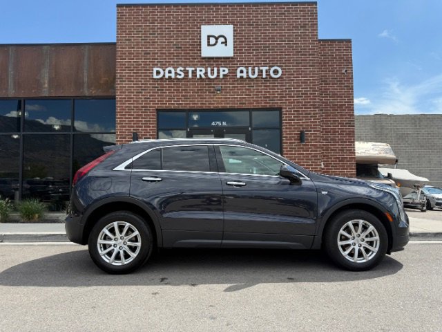 Used 2023 Cadillac XT4 Luxury w/ Cold Weather Package image 5