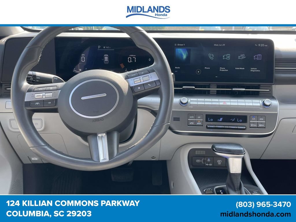Used 2025 Hyundai Kona SEL FWD image 11