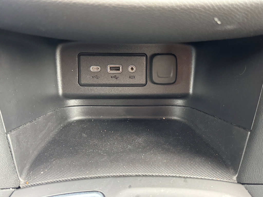 Used 2022 Chevrolet Equinox LT image 25