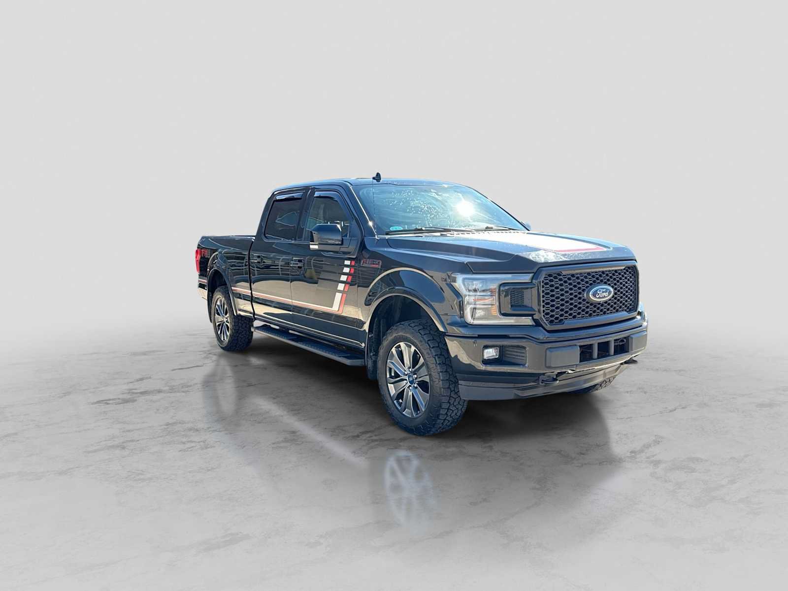 Used 2018 Ford F150 Lariat w/ Equipment Group 502A Luxury AWD/4WD image 8