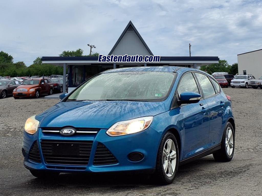 Used 2014 Ford Focus SE w/ SE Winter Package image 1