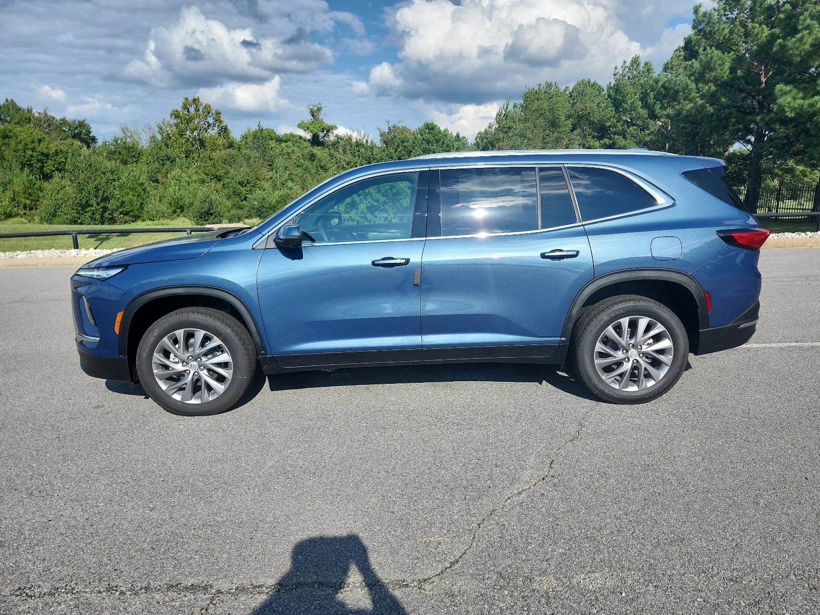 New 2026 Buick Enclave Preferred w/ Power Package image 2