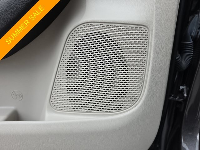 Certified 2023 Chrysler Pacifica Touring-L FWD image 16