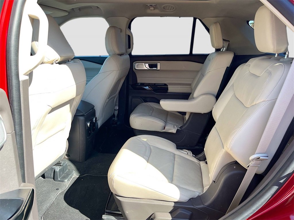 Used 2022 Ford Explorer Platinum w/ Equipment Group 601A image 26