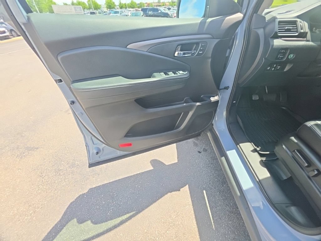 Used 2023 Honda Ridgeline RTL image 15