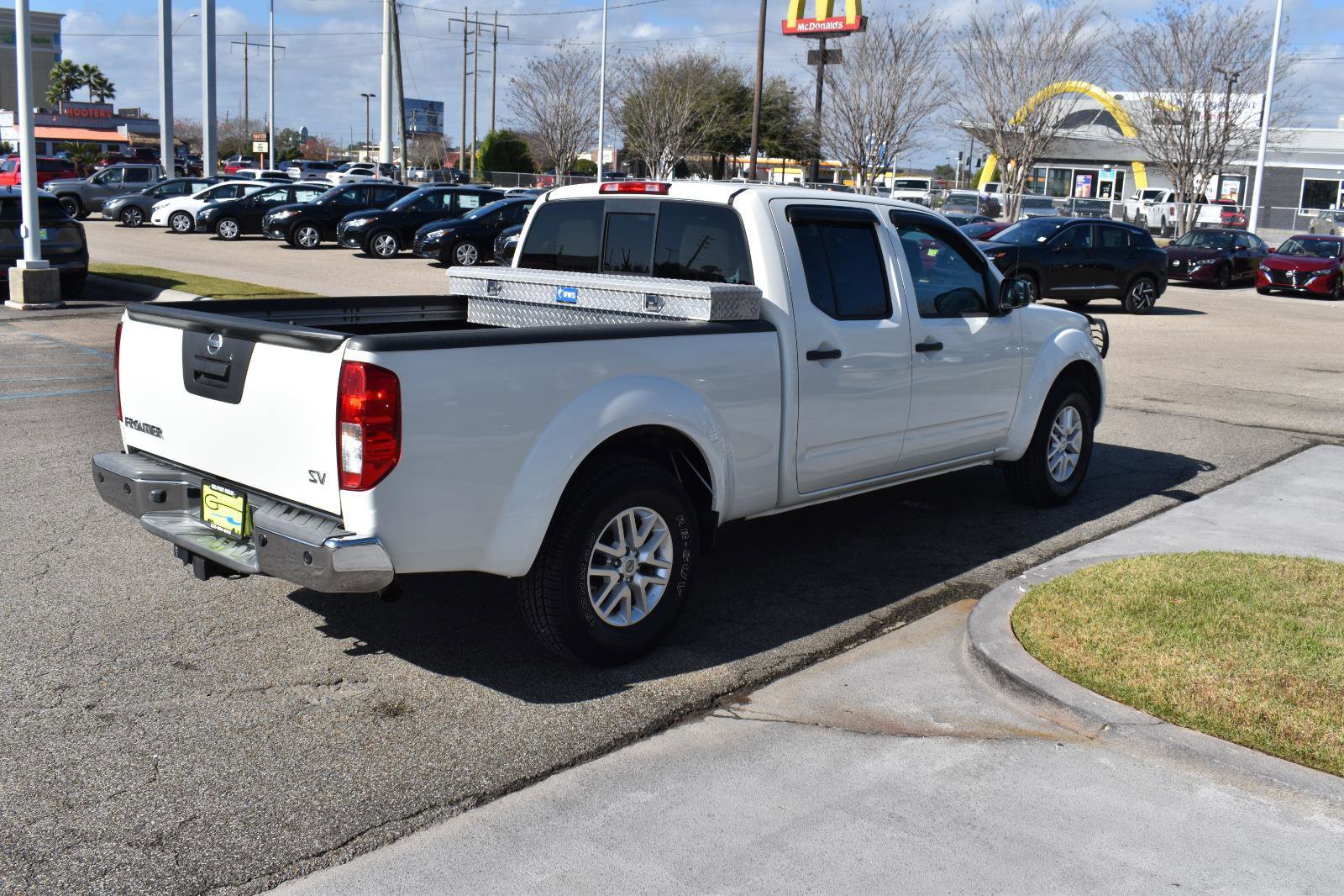 Used 2015 Nissan Frontier SV w/ SV Value Truck Package image 11