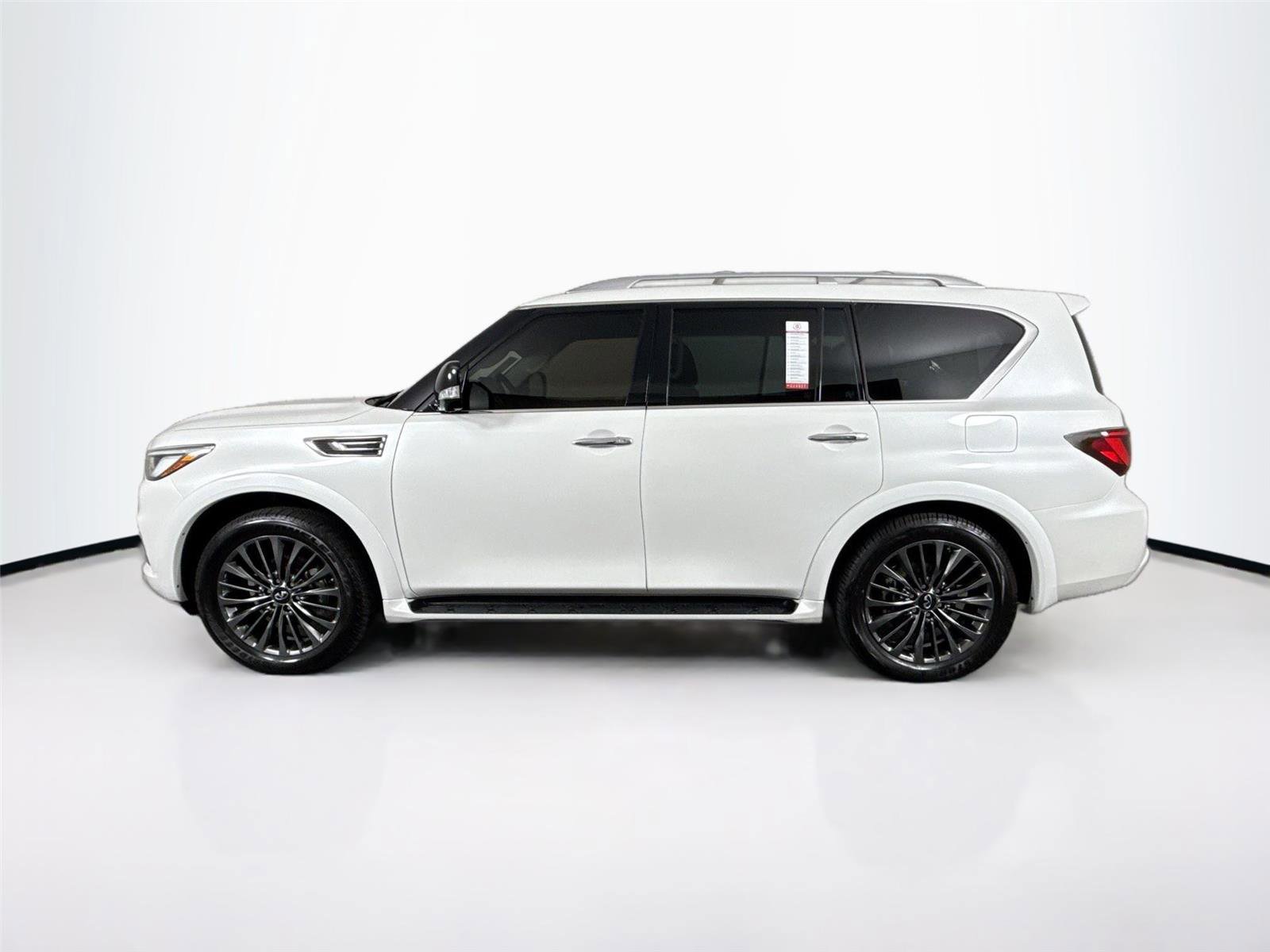 Used 2023 INFINITI QX80 Premium Select w/ Cargo Package AWD/4WD image 14