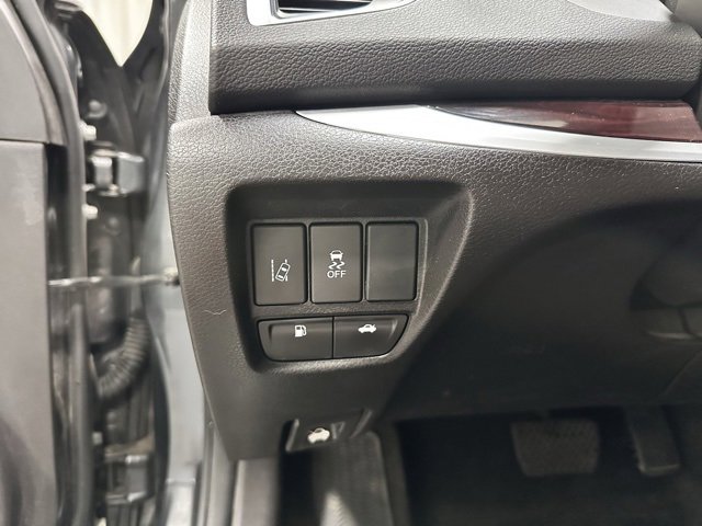 Used 2016 Acura TLX w/ Technology Package image 18