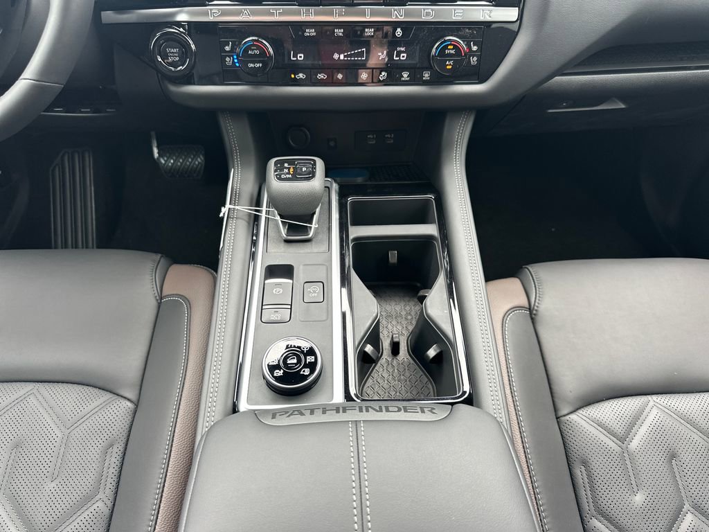New 2026 Nissan Pathfinder Platinum w/ Cargo Package AWD/4WD image 30
