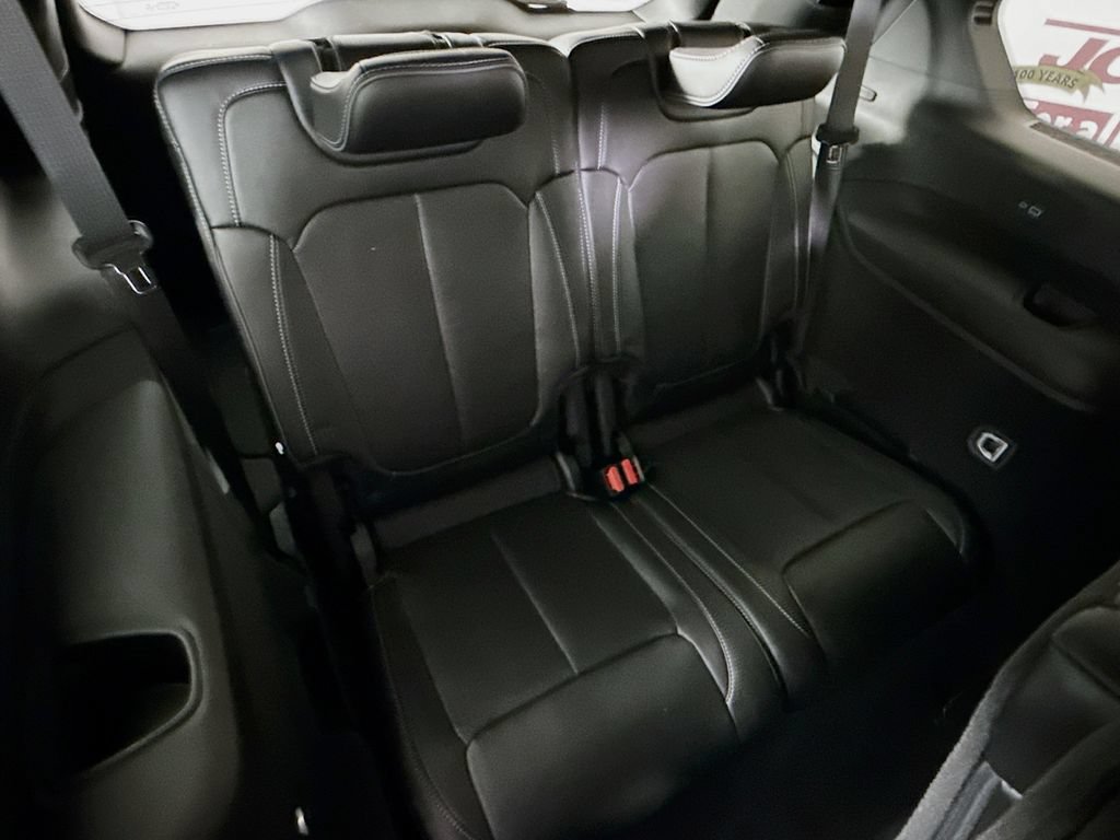 Used 2023 Jeep Grand Cherokee L Overland w/ Advanced Protech Group III AWD/4WD image 33
