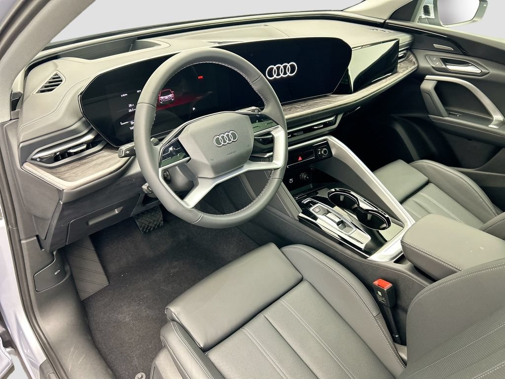 Used 2025 Audi Q5 Premium Plus w/ Premium Plus AWD/4WD image 10