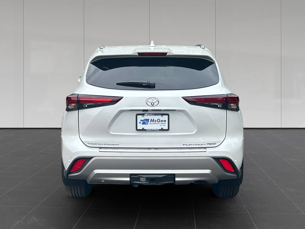 New 2026 Toyota Highlander Platinum AWD/4WD image 4