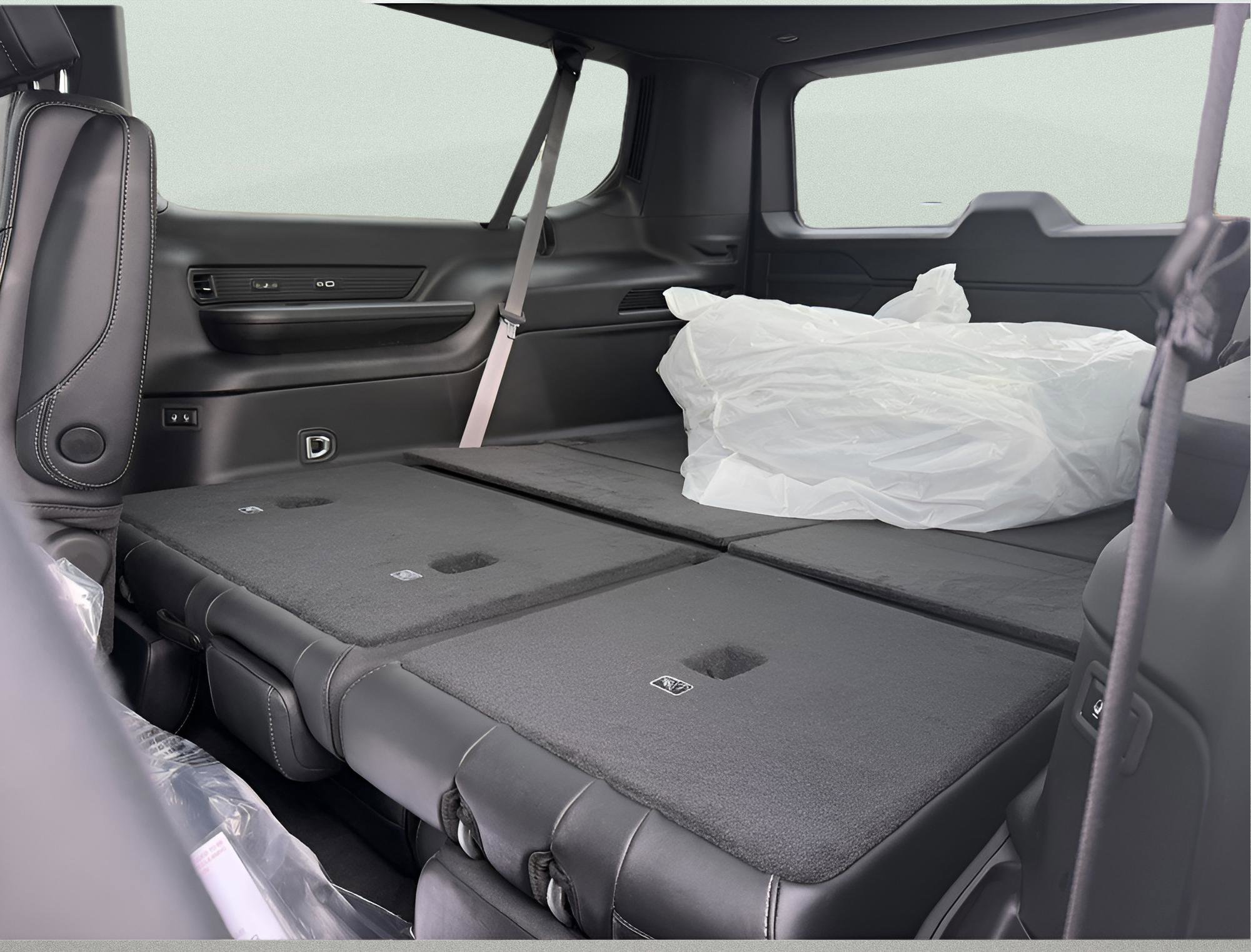 New 2026 Jeep Grand Wagoneer L Limited image 25