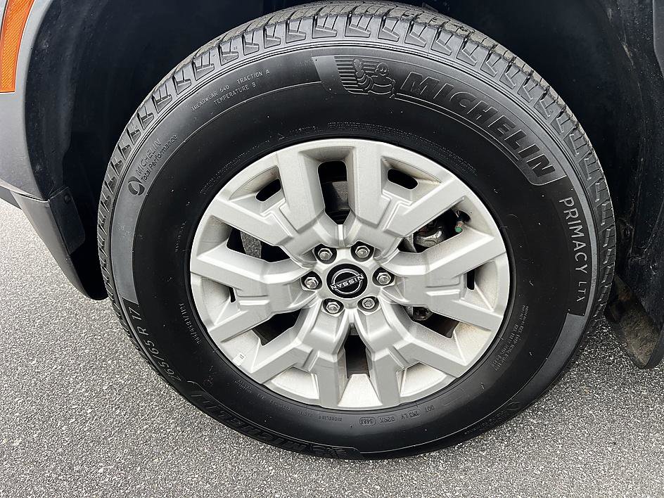 Certified 2024 Nissan Frontier SV w/ SV Convenience Package RWD image 10