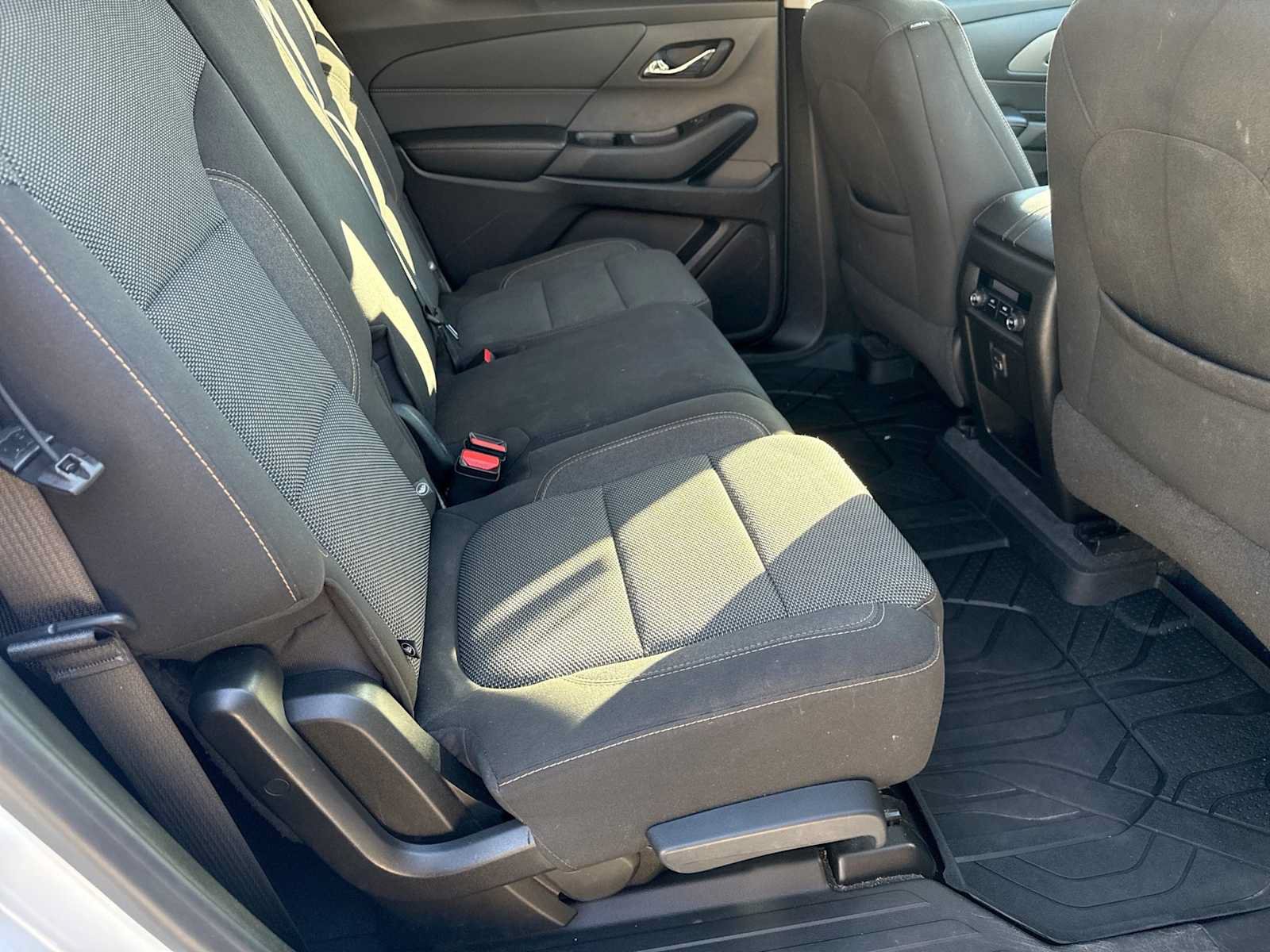 Used 2018 Chevrolet Traverse LS w/ LPO, Floor Liner Package FWD image 19