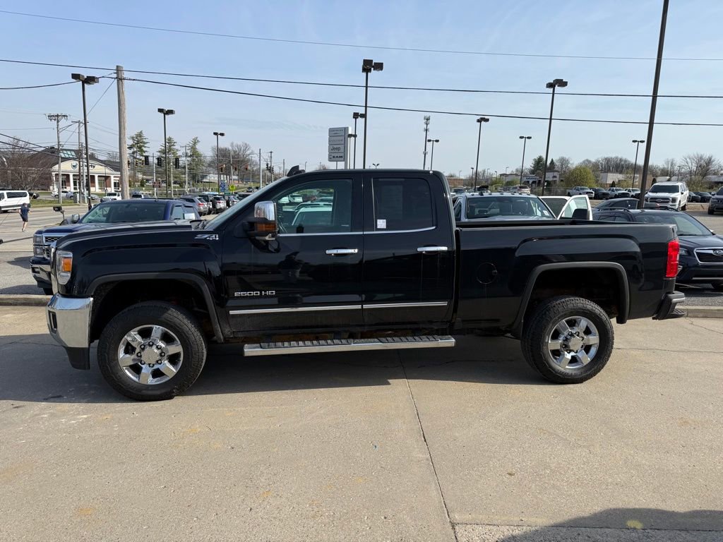 Used 2017 GMC Sierra 2500 SLT w/ Snow Plow Prep Package image 10