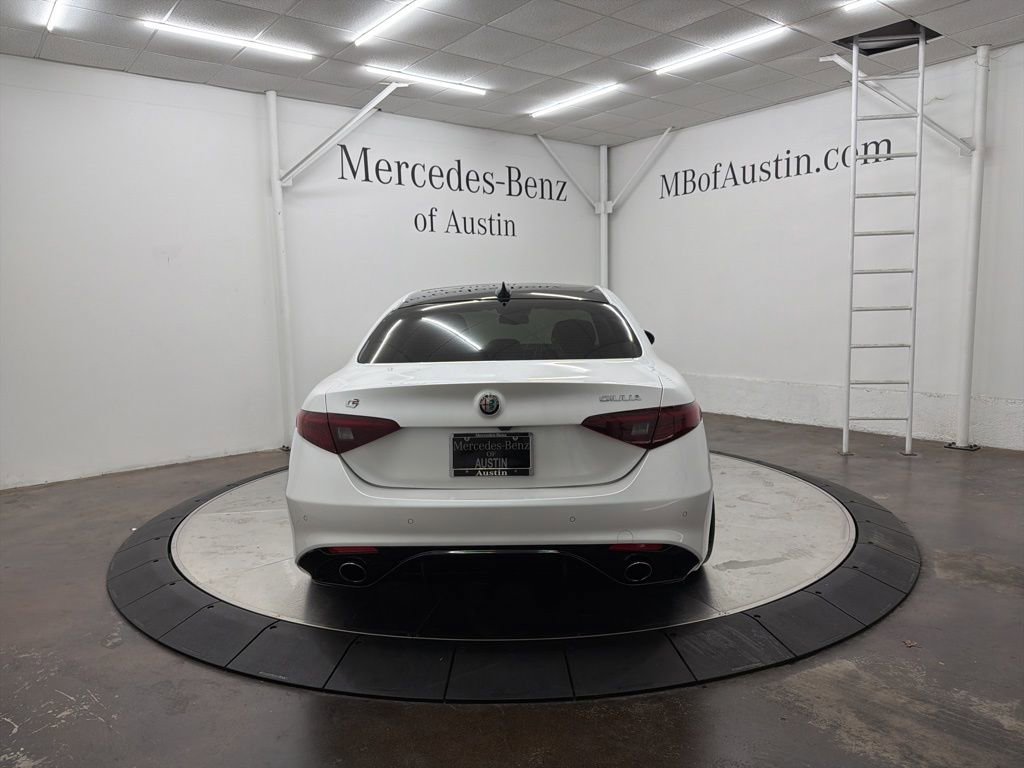 Used 2019 Alfa Romeo Giulia Ti w/ Quick Order Package 22Z Lusso image 7