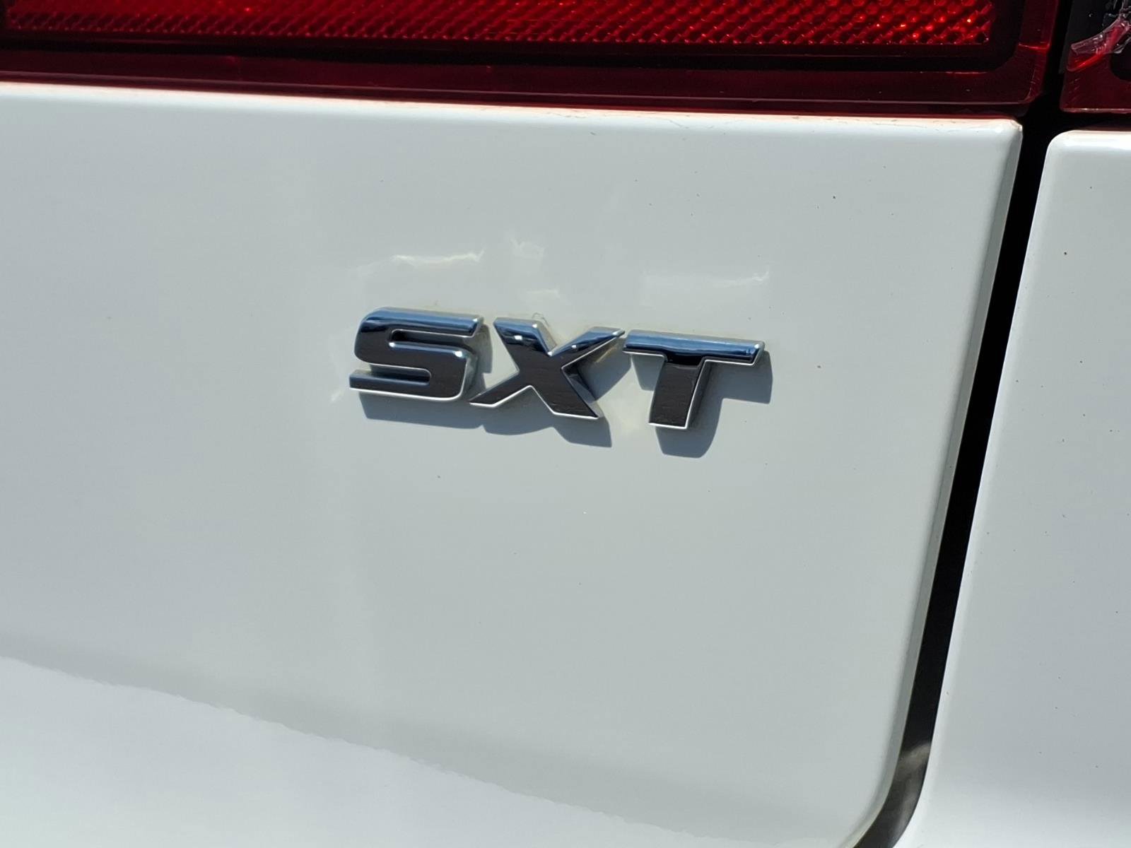 Used 2016 Dodge Journey SXT w/ Premium Group FWD image 25