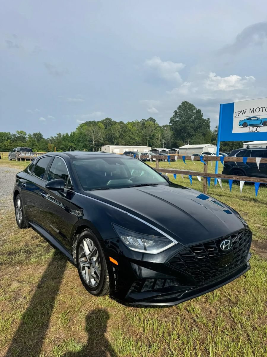Used 2020 Hyundai Sonata SEL w/ Convenience + Sunroof Package FWD image 2