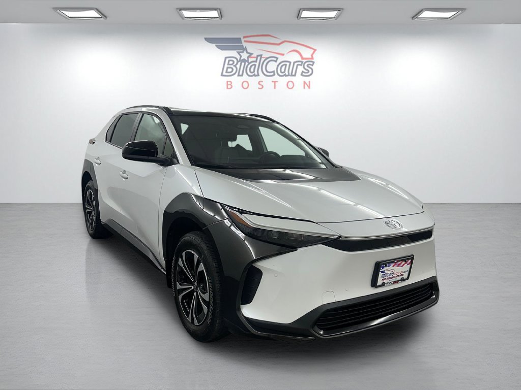 Used 2023 Toyota bZ4X AWD w/ Weather Package image 3