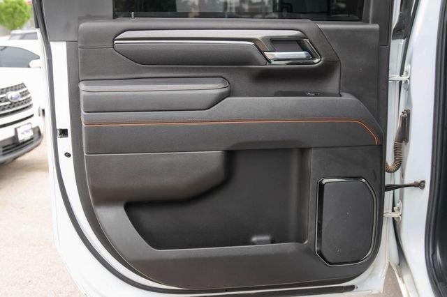 Used 2025 GMC Sierra 2500 AT4 AWD/4WD image 16