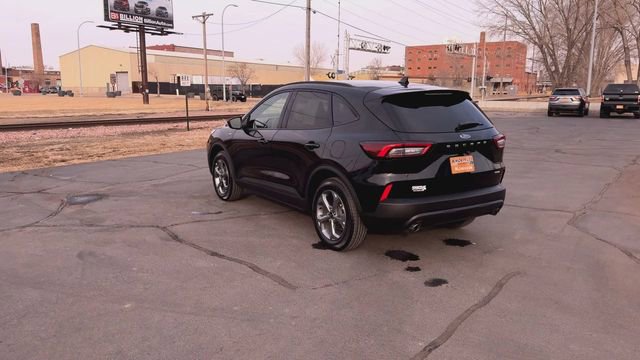 Used 2025 Ford Escape ST-Line image 6