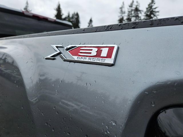 New 2026 GMC Sierra 2500 SLE w/ SLE Value Package; AWD/4WD image 12