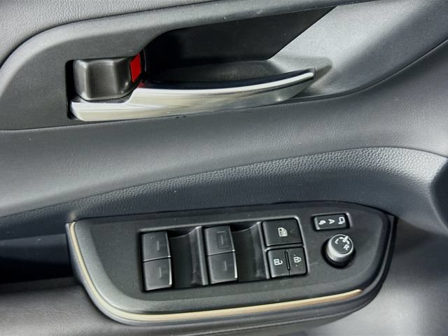 Certified 2023 Toyota Crown w/ Carpet Mat Package (TMS) AWD/4WD image 21