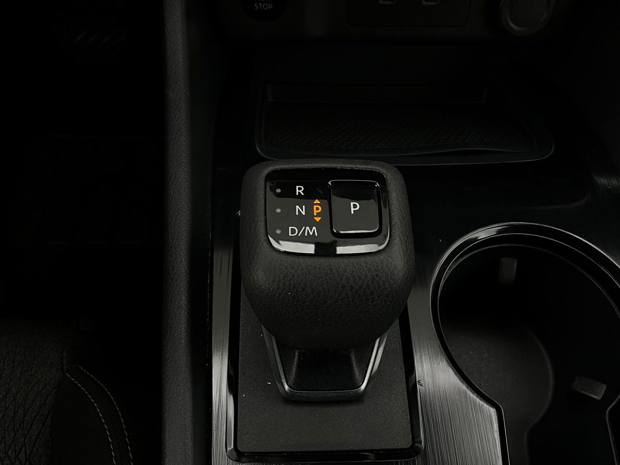 Used 2025 Nissan Rogue SV image 24