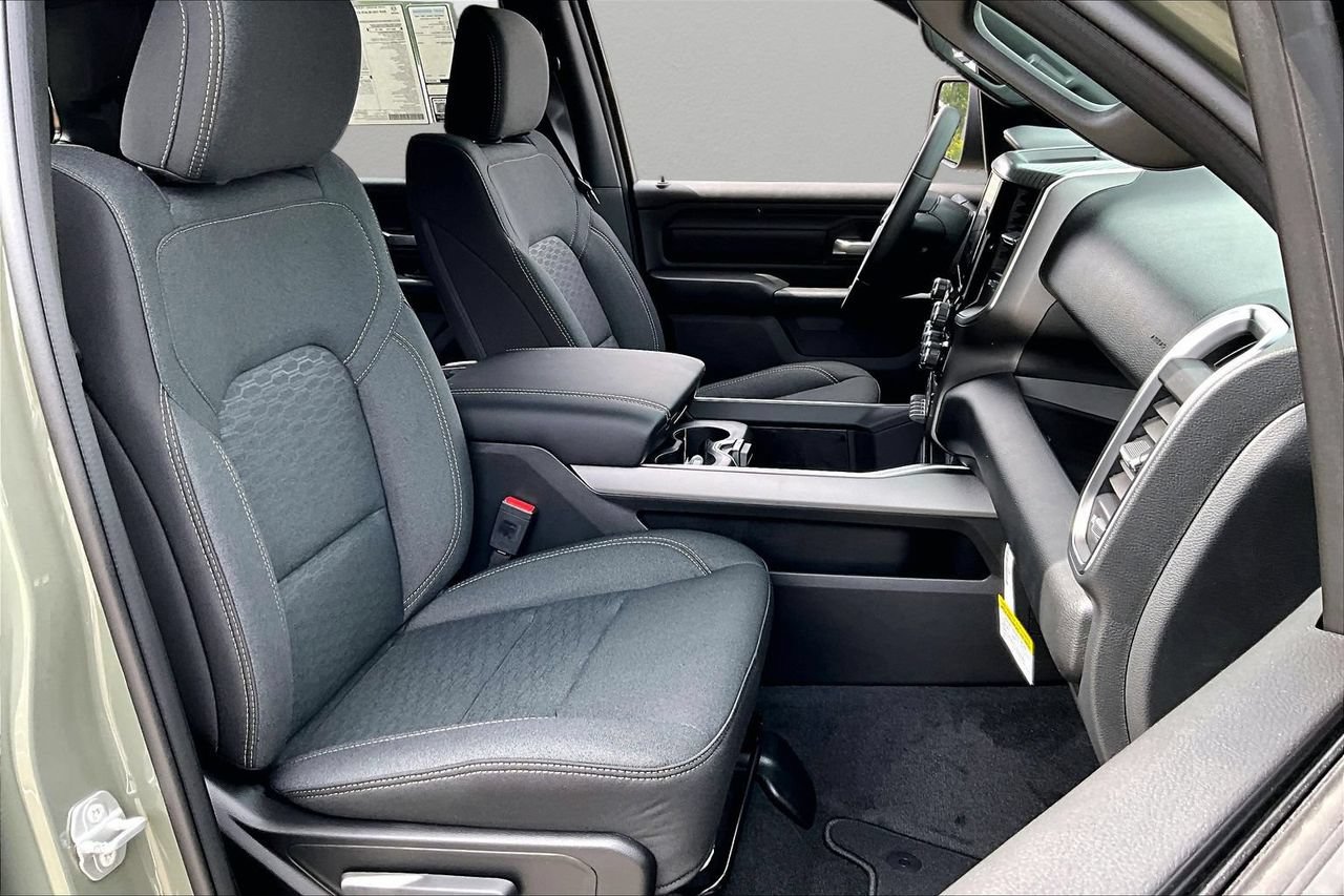 New 2026 RAM 1500 Express AWD/4WD image 20
