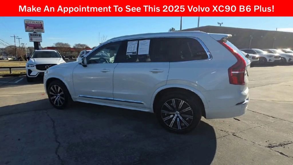 Certified 2025 Volvo XC90 B6 Plus image 2