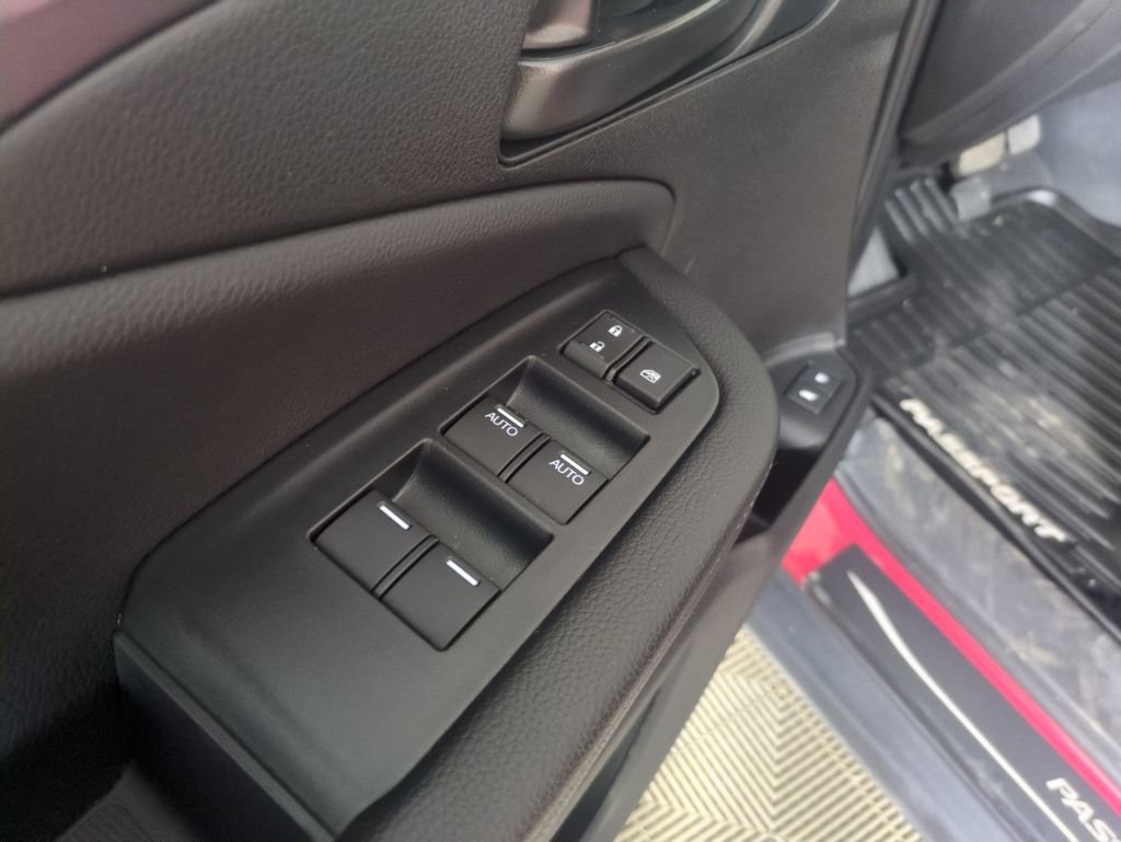 Certified 2023 Honda Passport EX-L image 15