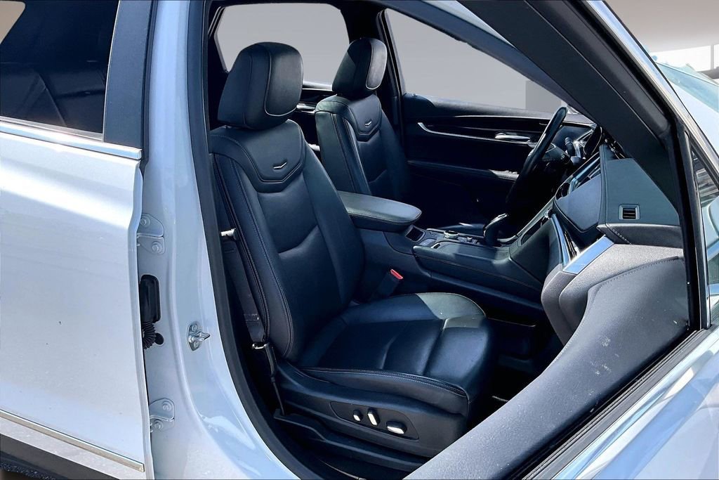 Used 2024 Cadillac XT5 Premium Luxury image 7