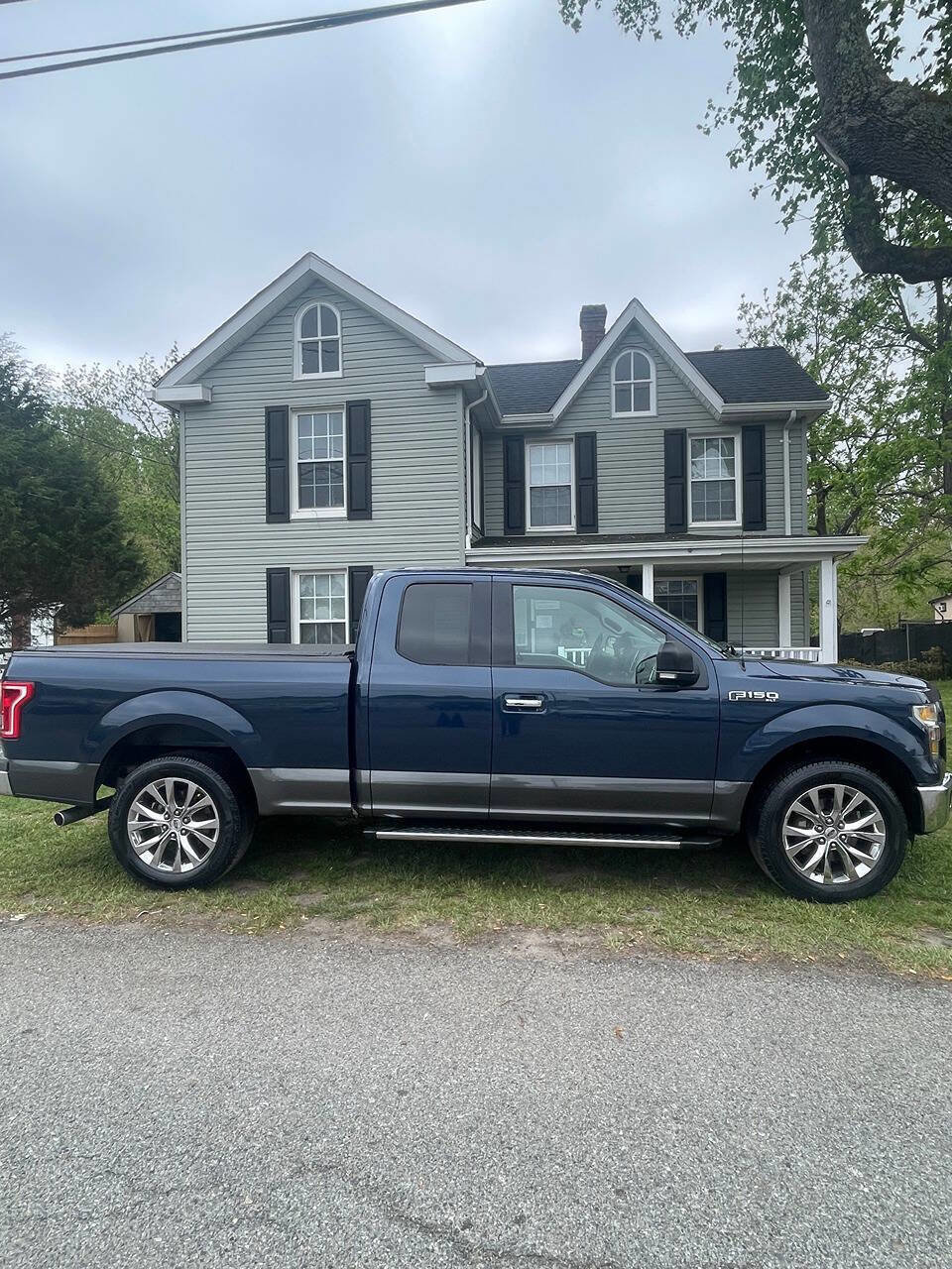 Used 2016 Ford F150 XLT w/ Equipment Group 301A Mid RWD image 4