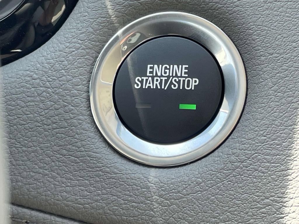 New 2025 Cadillac XT5 Premium Luxury image 30