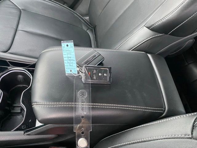 Used 2023 Jeep Grand Cherokee Limited w/ Luxury Tech Group II image 30