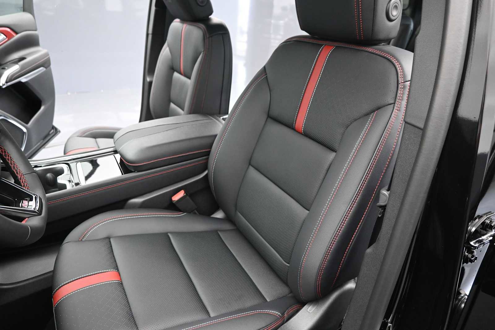 New 2026 Chevrolet Traverse RS AWD/4WD image 22