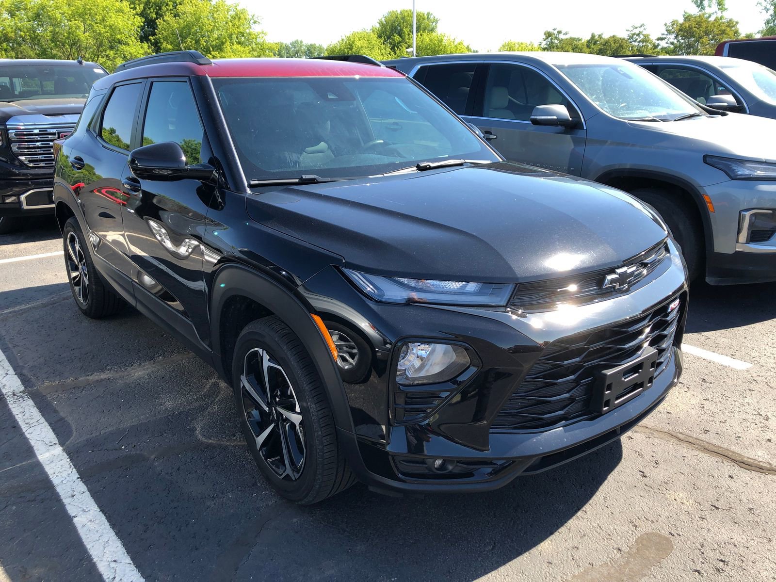 Used 2022 Chevrolet TrailBlazer RS w/ Technology Package AWD/4WD image 3