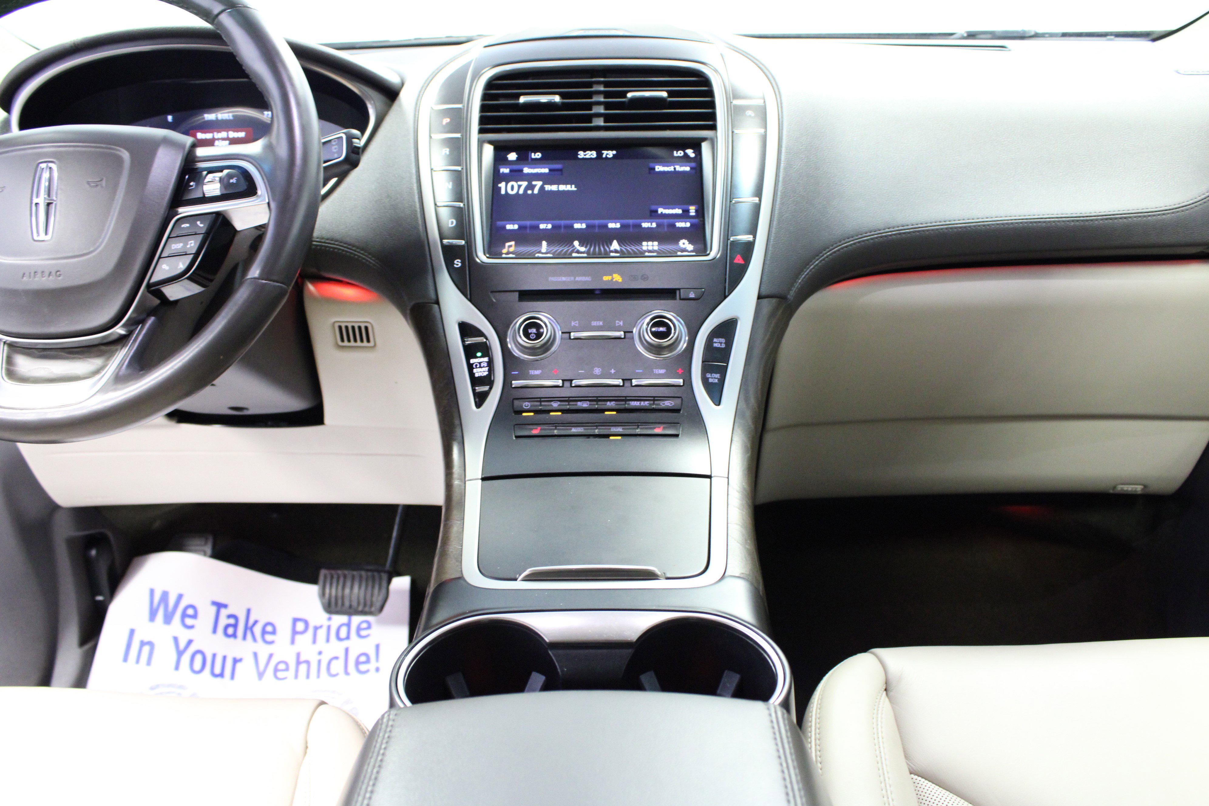 Used 2019 Lincoln Nautilus Select image 18