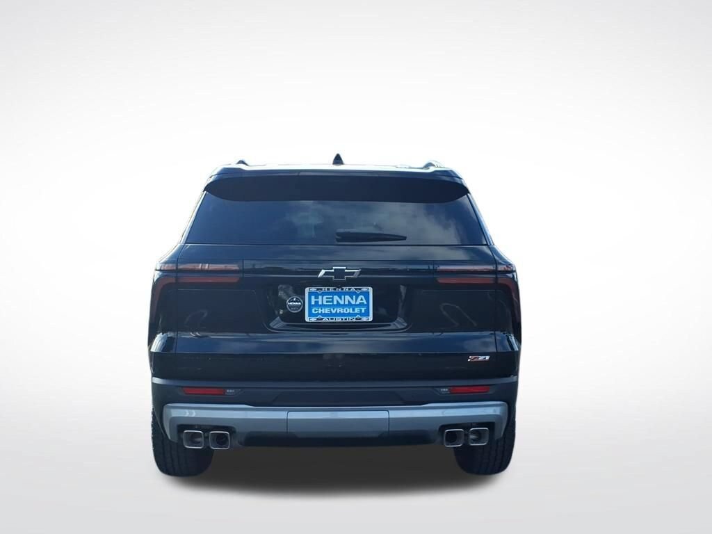 New 2026 Chevrolet Traverse Z71 w/ Enhanced Driving Package AWD/4WD image 4