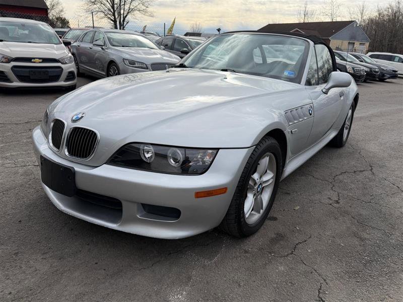Used 2000 BMW Z3 2.5i RWD image 2