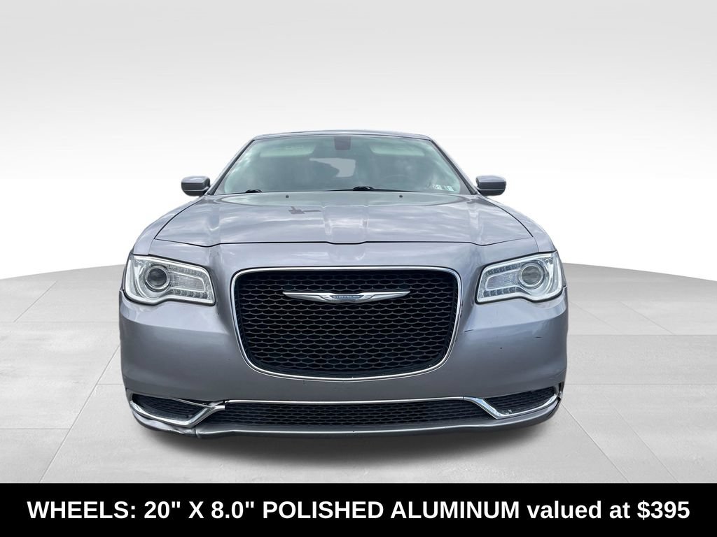 Used 2017 Chrysler 300 Limited RWD image 2