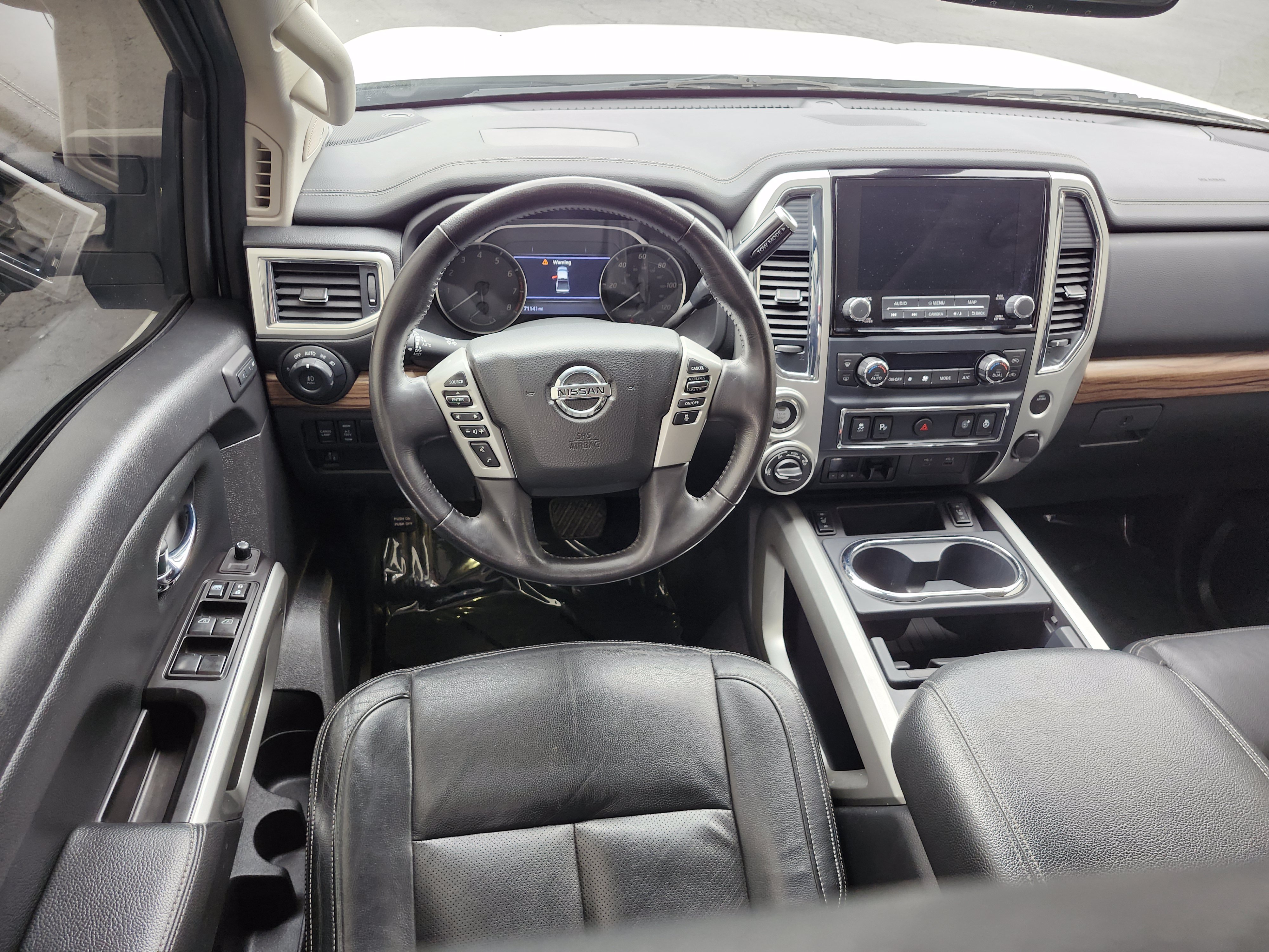 Used 2021 Nissan Titan SL w/ Moonroof Package AWD/4WD image 33