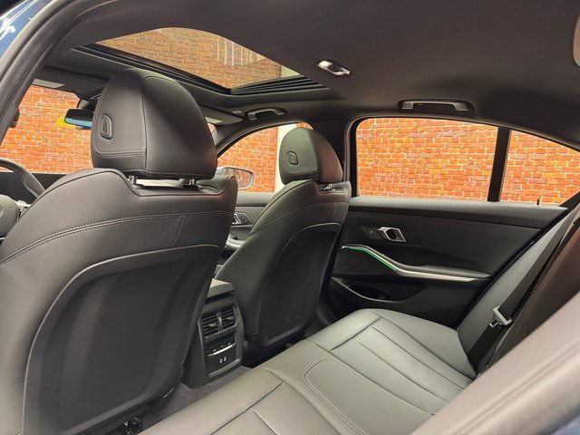 Used 2026 BMW 330i xDrive Sedan w/ Premium Package AWD/4WD image 24