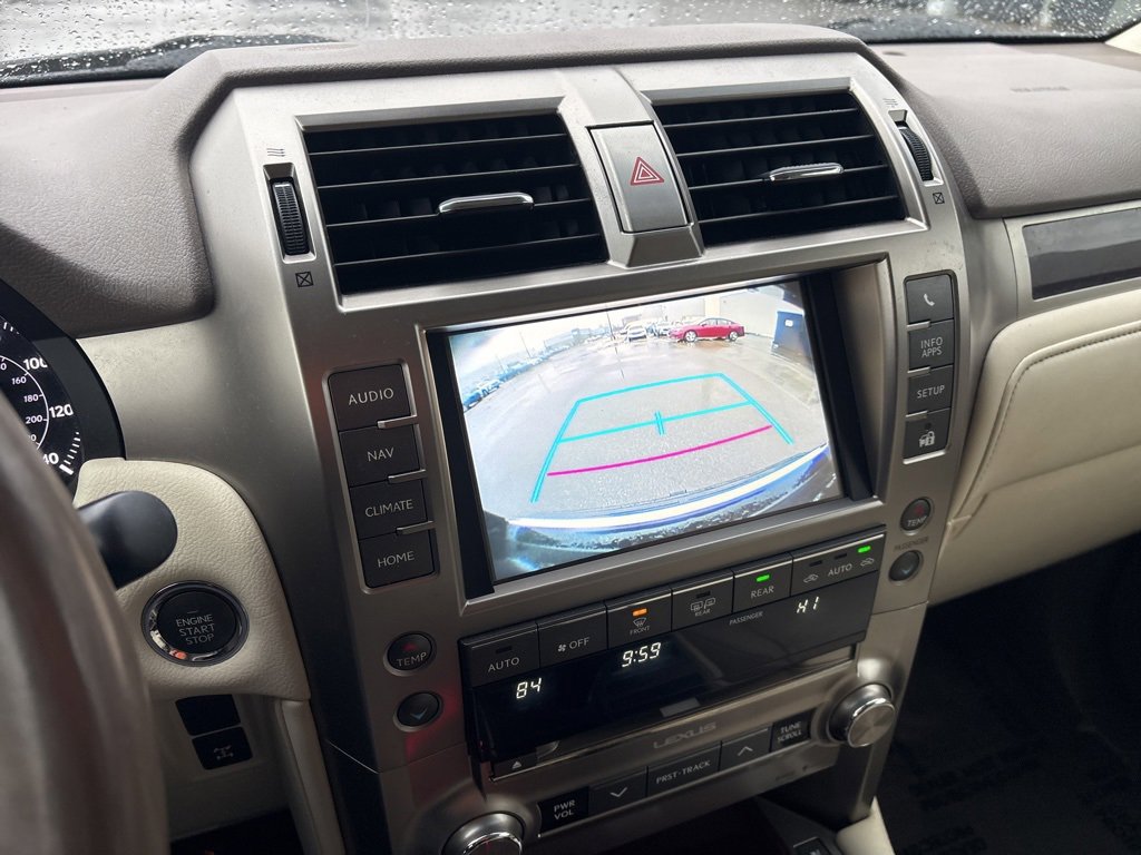 Used 2017 Lexus GX 460 image 28
