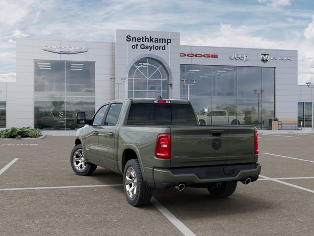 New 2026 RAM 1500 4x4 Crew Cab image 3