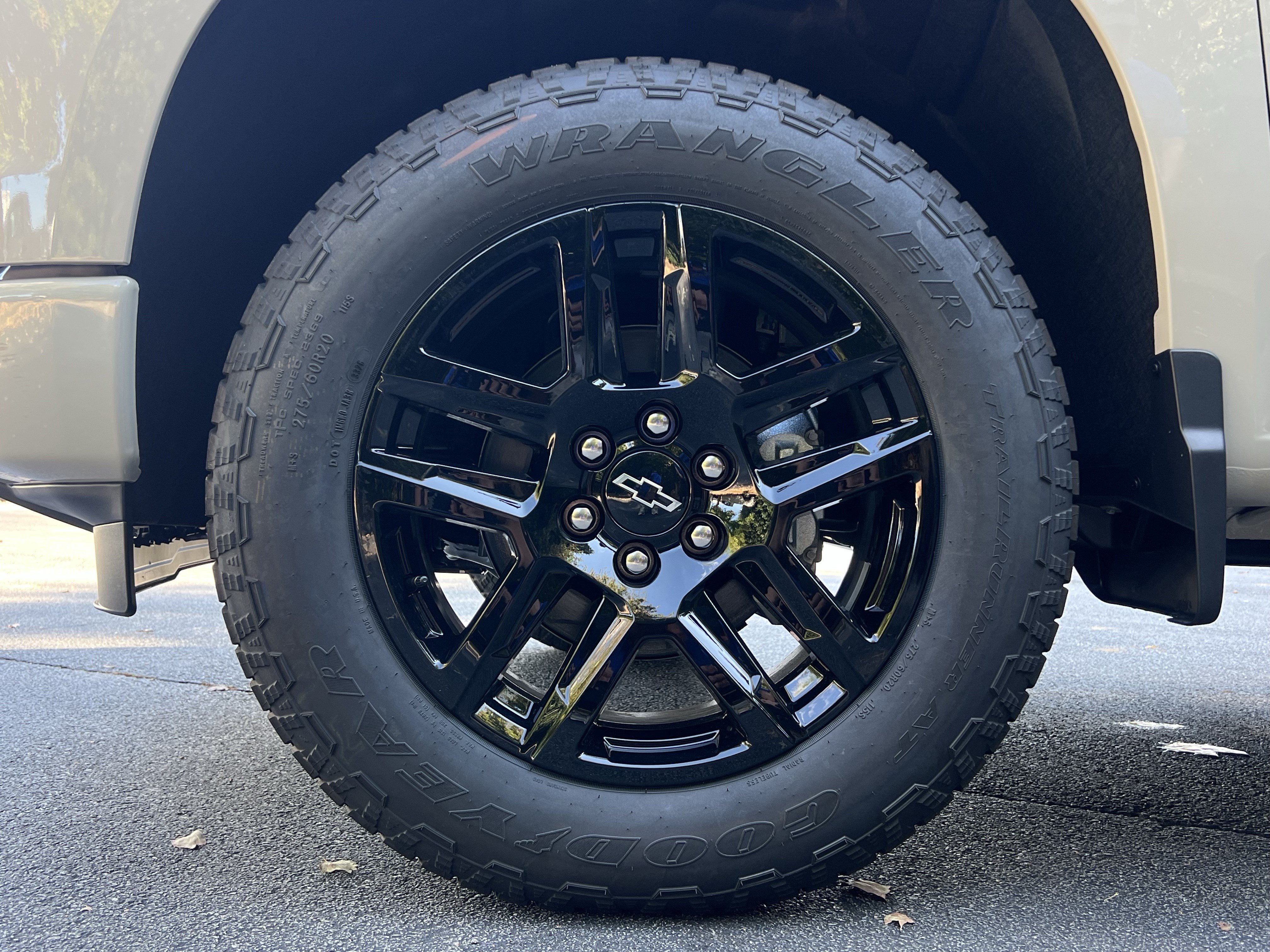 New 2026 Chevrolet Silverado 1500 Custom w/ Turbomax Blackout Package AWD/4WD image 41