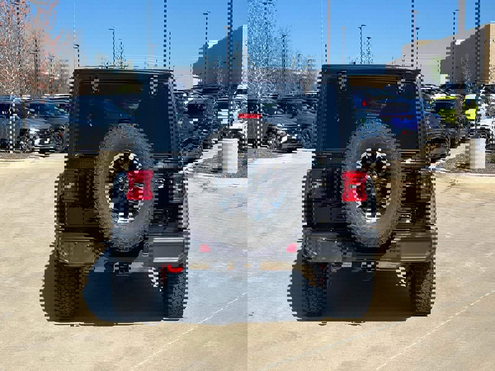 Used 2025 Jeep Wrangler Unlimited Rubicon image 11