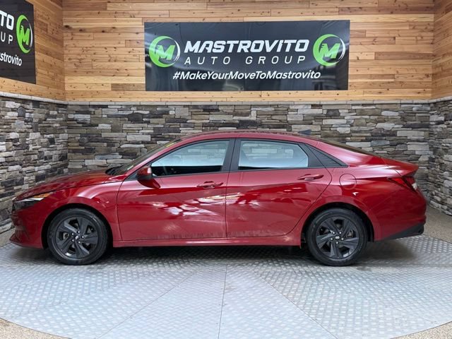 Certified 2023 Hyundai Elantra SEL w/ Cargo Package FWD image 6